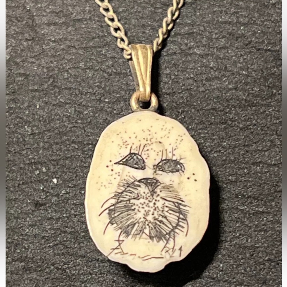 Walrus carved necklace pendant antique vintage estate GF